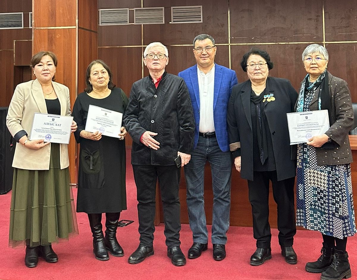 IN HONOR OF THE “INTERNATIONAL WOMEN'S DAY ON MARCH 8”, A CERTIFICATE OF HONOR AND A LETTER OF THANKS WERE PRESENTED ON BEHALF OF THE RECTOR OF THE BOARD-CHAIRMAN OF THE KAZAKH NATIONAL UNIVERSITY NAMED AFTER AL-FARABI TUIMEBAYEV ZH. K.